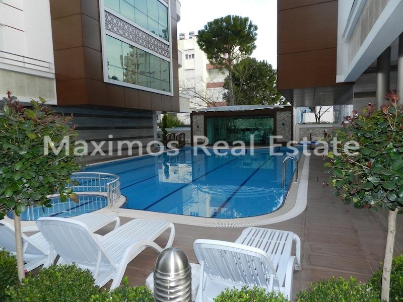 Residential Apartment with Open Sea Views in Antalya – living room (image 2)
