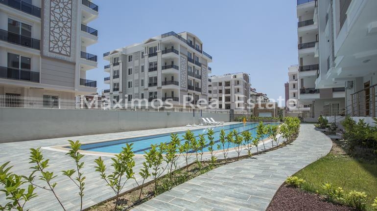 Residential Property Located Near the Sea in Antalya Konyaalti – living room (image 2)