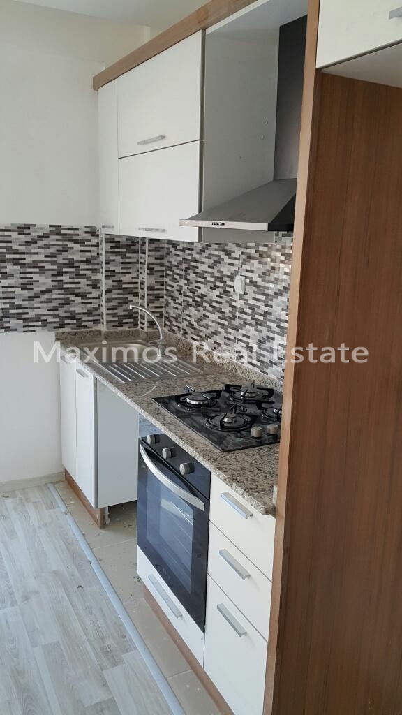 Residential Apartment with Mountain Views Near Konyaalti Beach – dining area (image 6)