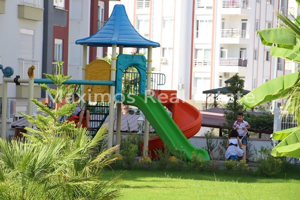 Newly Built Residential Apartments in Antalya Konyaalti – pool area (image 9)