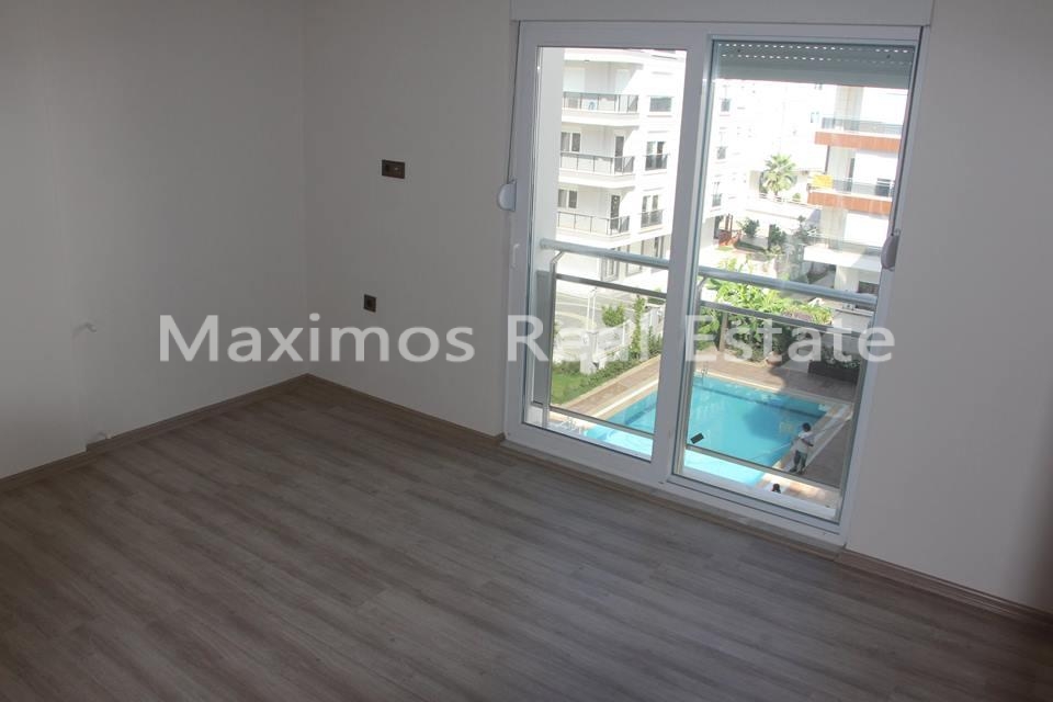 Newly Built Residential Apartments in Antalya Konyaalti – coastal view (image 13)