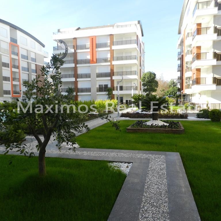 Premium Residential Homes Close to Konyaalti Beach – kitchen area (image 3)