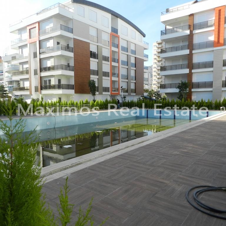 Premium Residential Homes Close to Konyaalti Beach – bedroom (image 4)