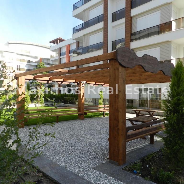 Premium Residential Homes Close to Konyaalti Beach – dining area (image 6)