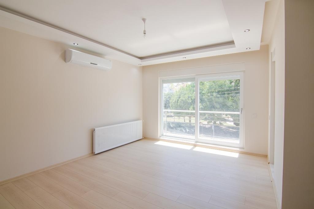 Luxury Residential Flat with Installment Options in Konyaalti – balcony (image 10)