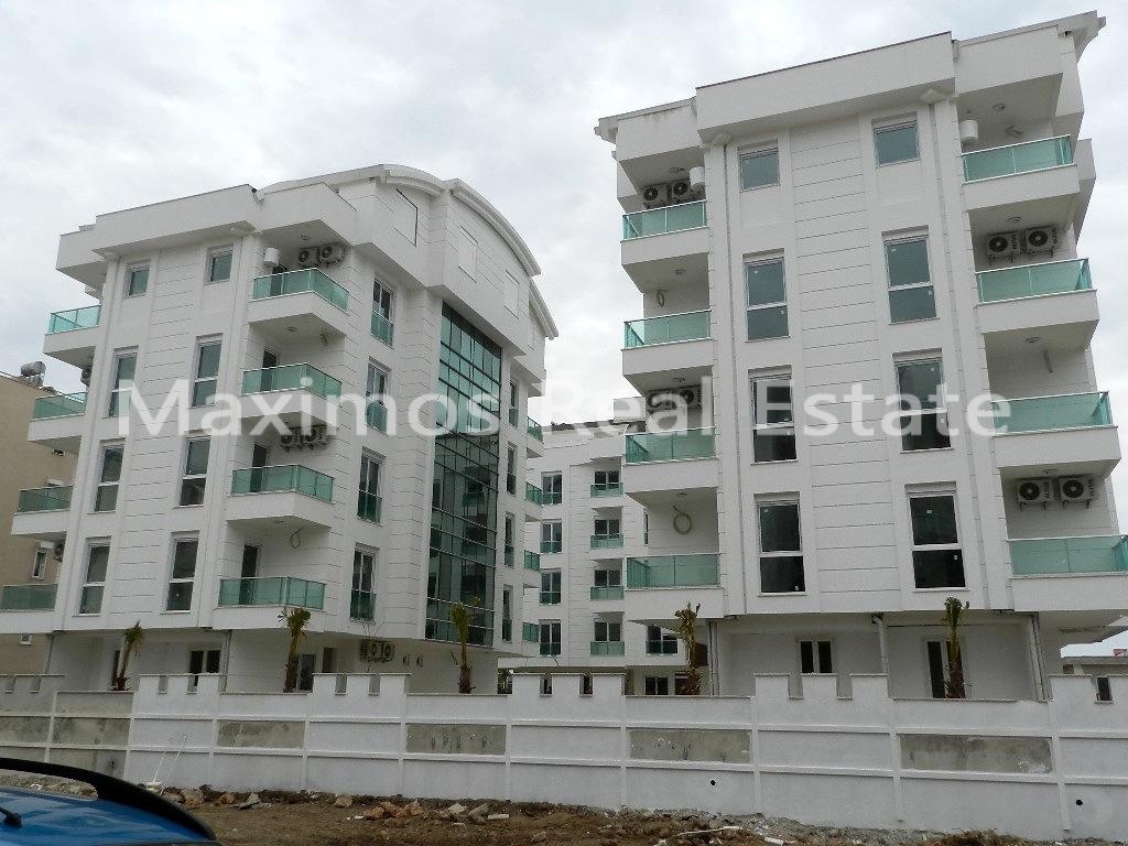 Mixed-range Residential Apartments in Antalya Near Marina – bedroom (image 4)