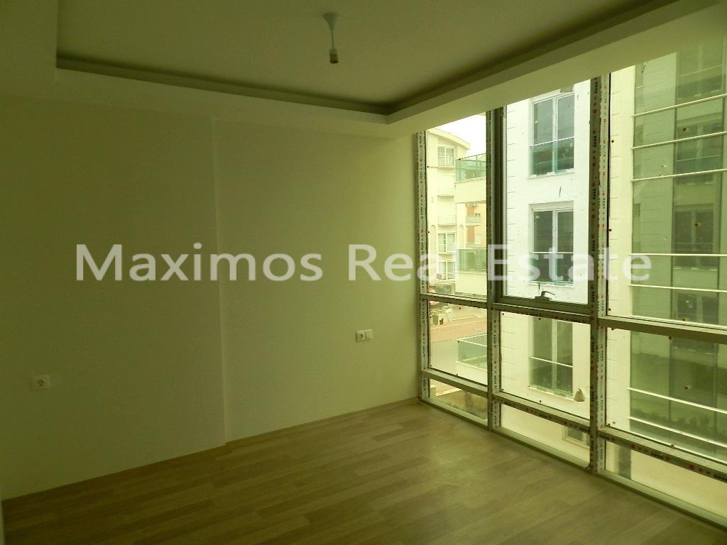Mixed-range Residential Apartments in Antalya Near Marina – garden view (image 8)