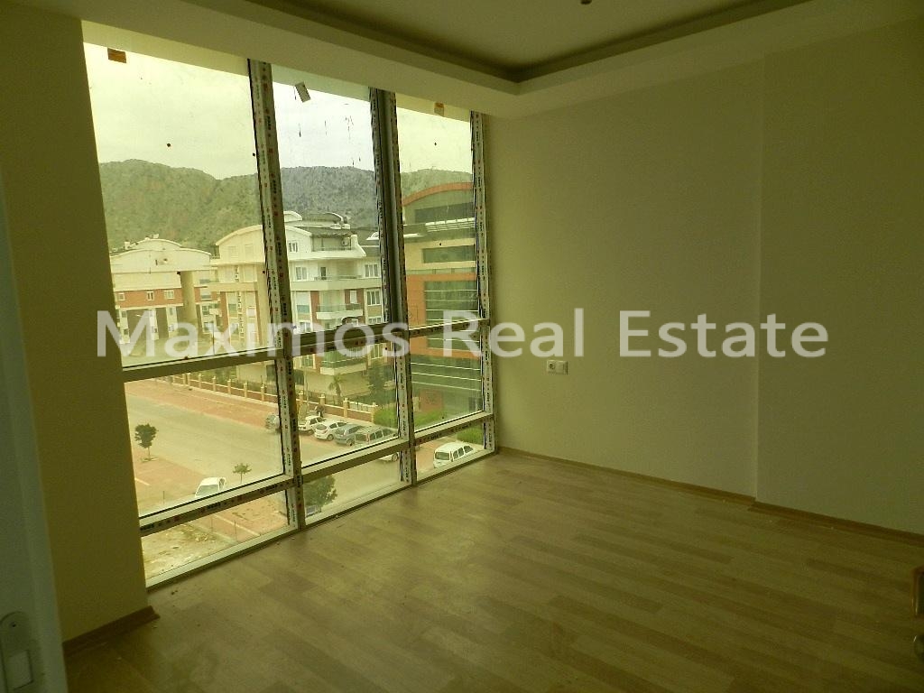 Mixed-range Residential Apartments in Antalya Near Marina – terrace (image 7)