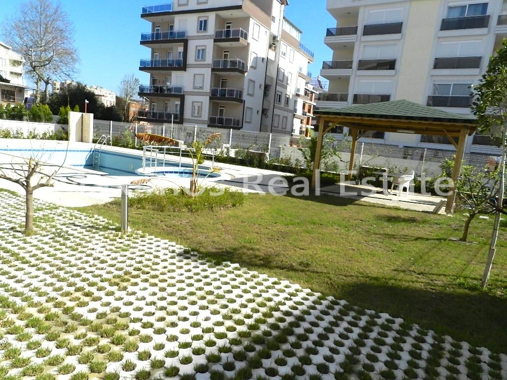 Modern Residential Apartment in Antalya Hurma Area – living room (image 2)