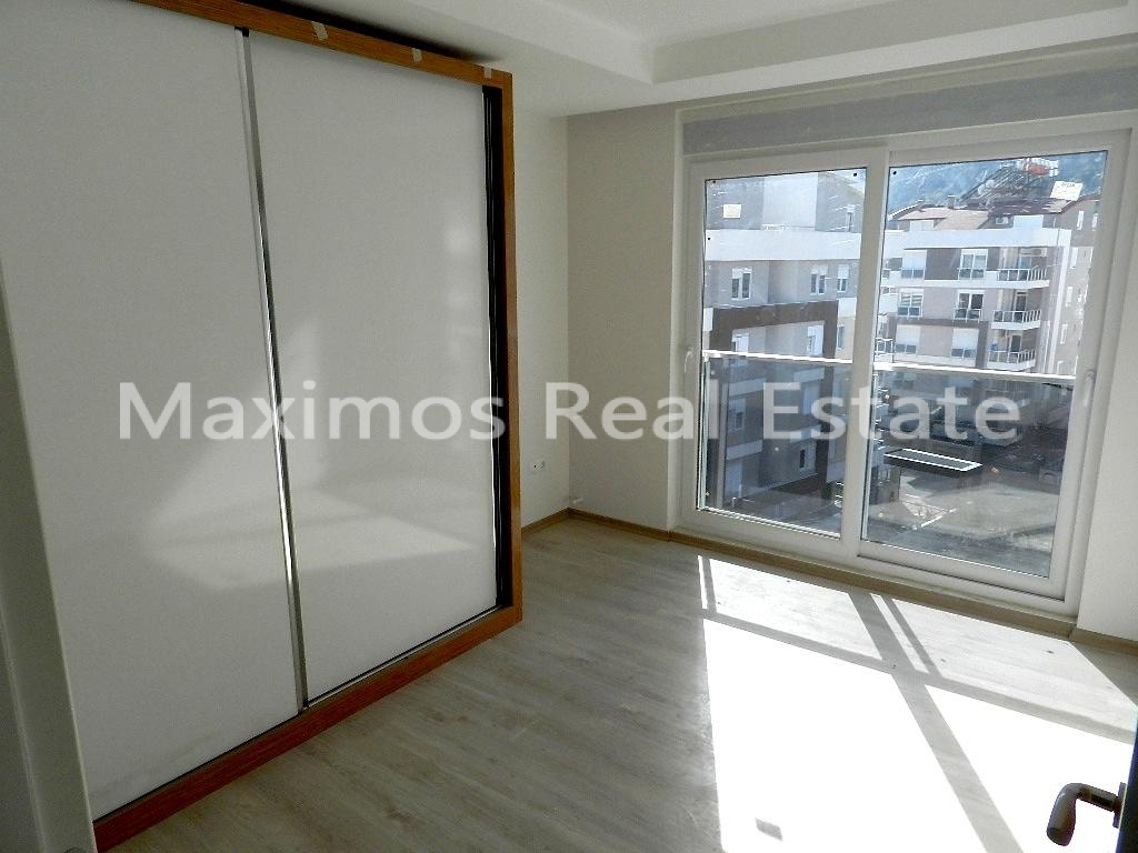 Modern Residential Apartment in Antalya Hurma Area – entrance (image 15)