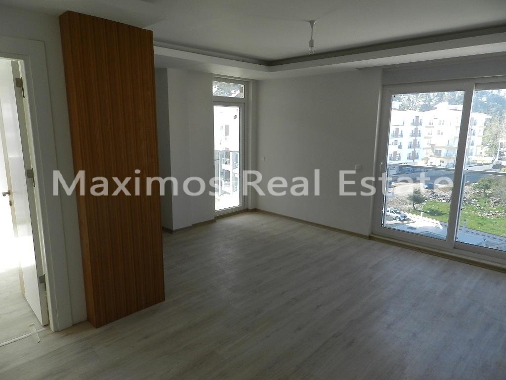 Modern Residential Apartment in Antalya Hurma Area – dining area (image 6)