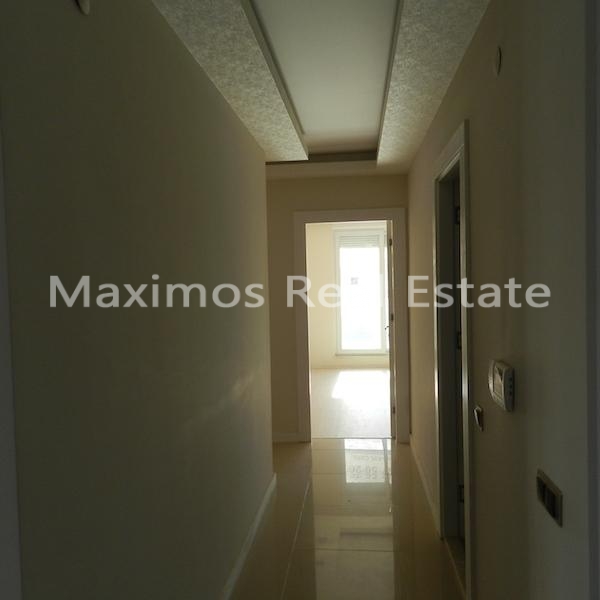 Residential Apartment Close to Akdeniz University Konyaalti – terrace (image 7)
