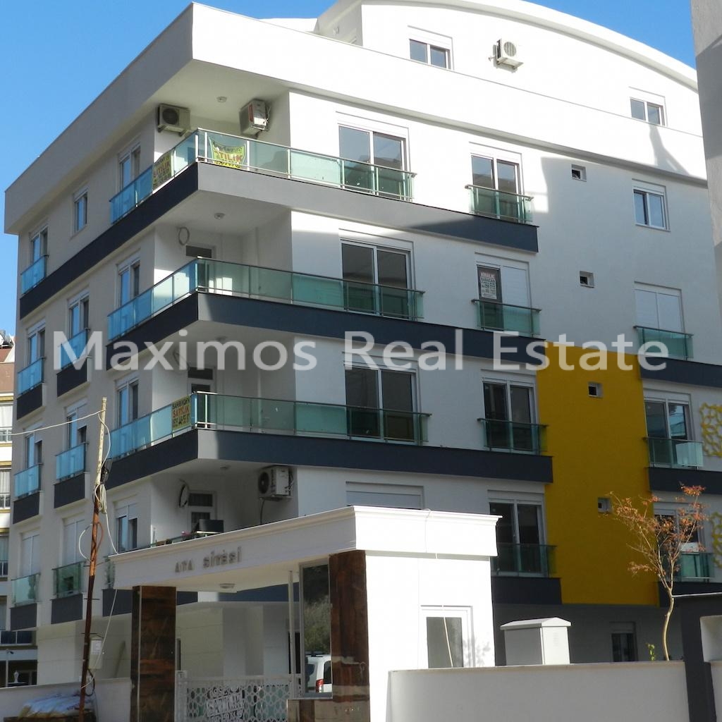 Residential Real Estate Near the Beach in Antalya Konyaalti – kitchen area (image 3)