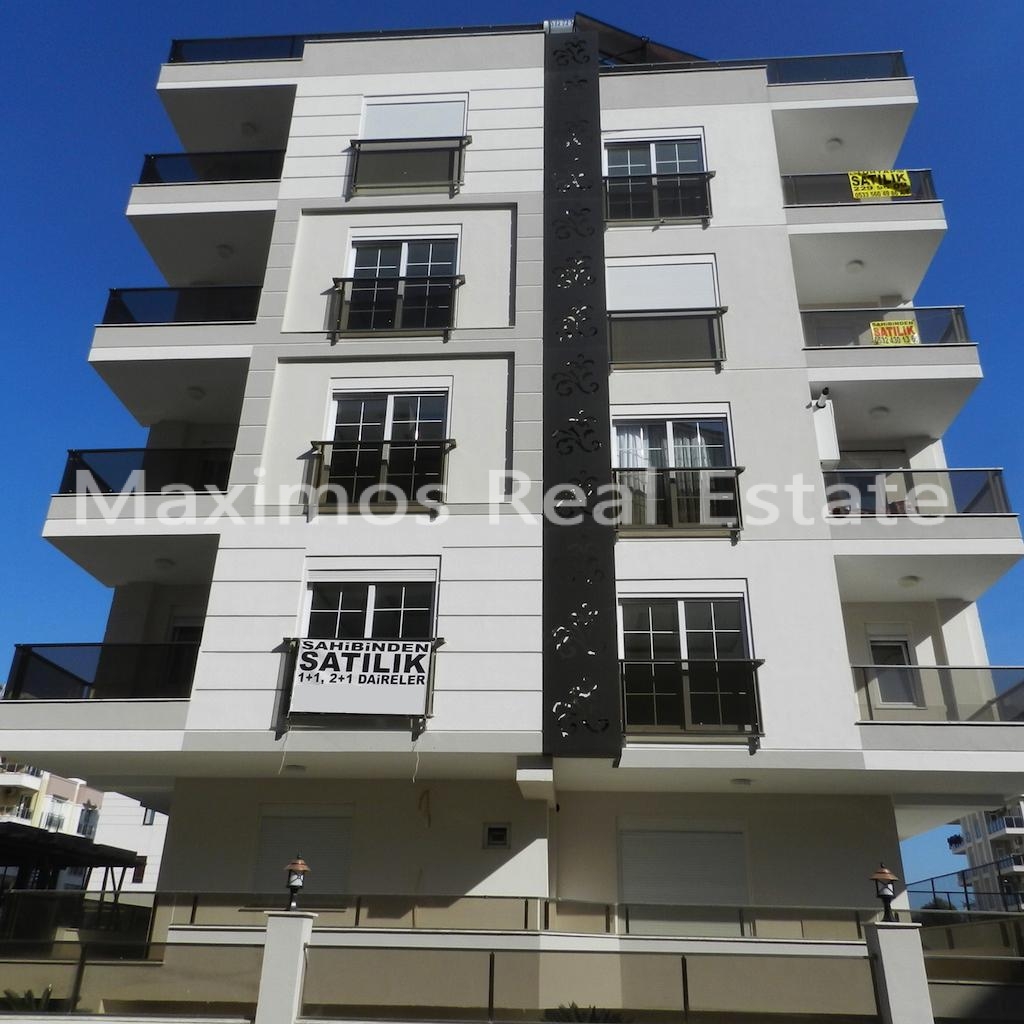 Residential Apartment in Antalya Konyaalti Region – living room (image 2)