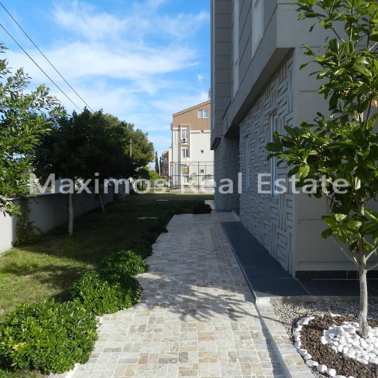 Modern Family Houses in Antalya Lara District – living room (image 2)