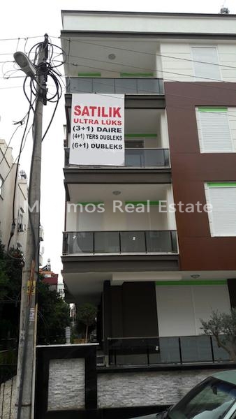 Houses for Sale in Antalya City Center – living room (image 2)