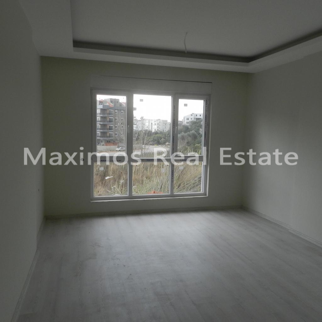 Mountain View Apartments for Sale in Konyaalti Antalya – coastal view (image 13)