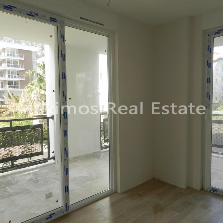 Quality Flats for Sale in Antalya Residential Areas – master bedroom (image 16)