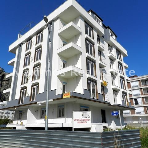 Bargain Real Estate for Sale in Antalya – living room (image 2)