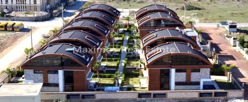 Private Luxury Villa for Sale in Antalya Lara – pool area (image 9)