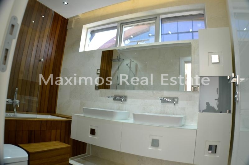 Private Luxury Villa for Sale in Antalya Lara – master bedroom (image 16)