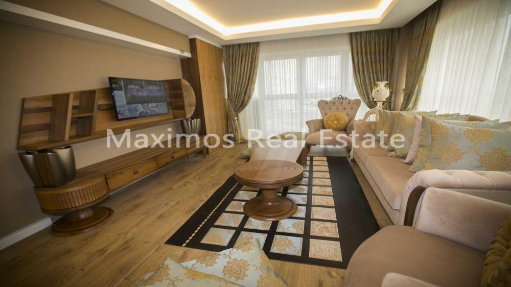 Feature-rich Residential Property in Istanbul – balcony (image 28)
