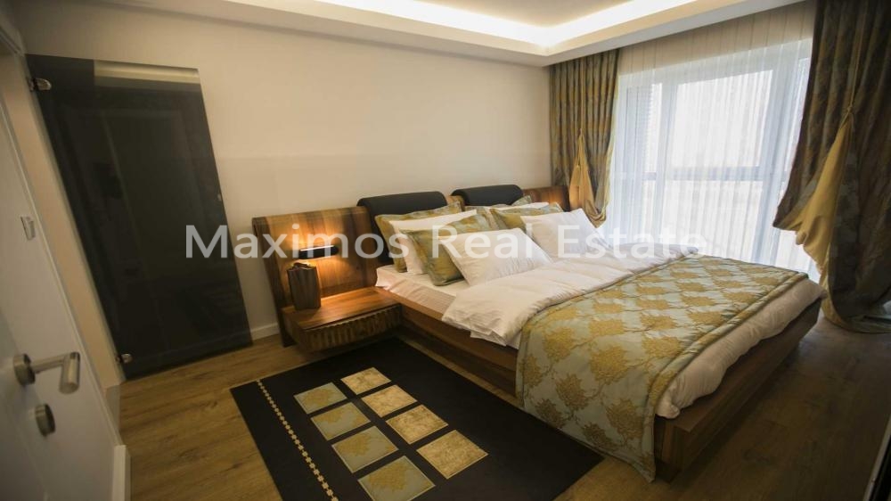 Feature-rich Residential Property in Istanbul – pool area (image 9)