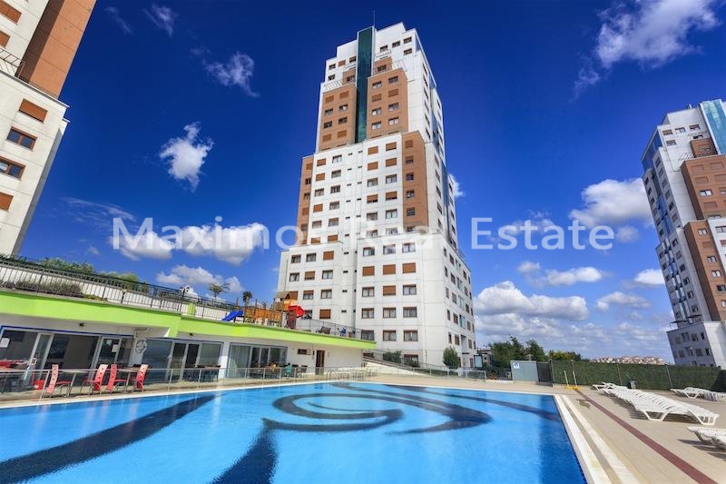 Large and Spacious Apartments in Istanbul – living room (image 2)