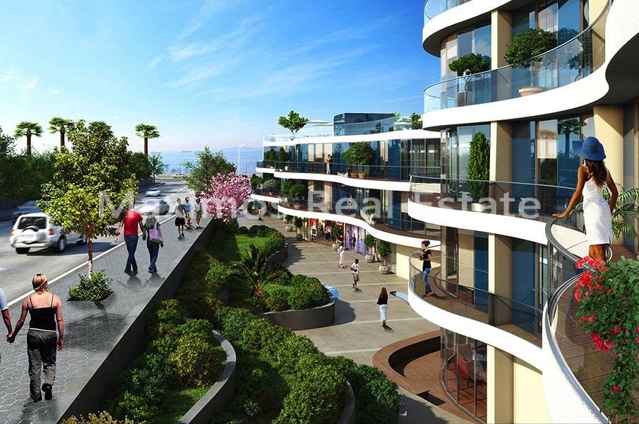 Sea View Apartment on Istanbul Asian Side – pool area (image 9)
