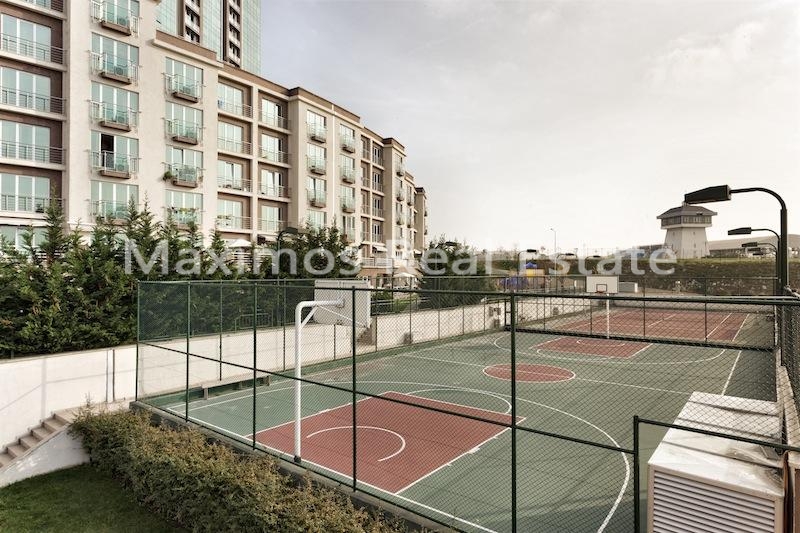 Sea View Flats in Istanbul for Residential Living – master bedroom (image 16)