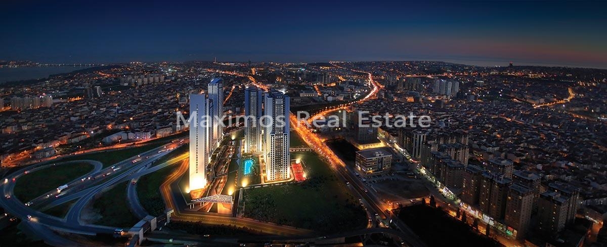 Sea View Property for Investment in Istanbul – living room (image 2)