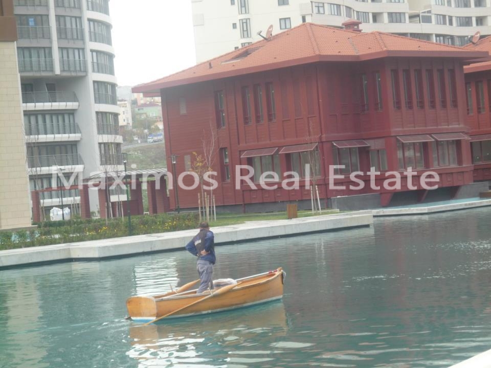 High-end Luxury Real Estate in Istanbul – entrance (image 15)