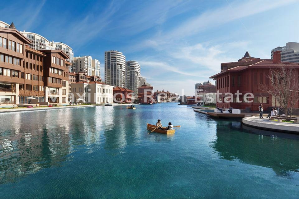 High-end Luxury Real Estate in Istanbul – living room (image 2)