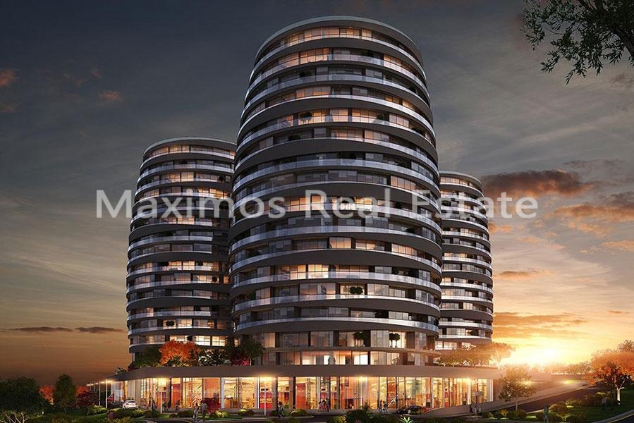 Sea View Apartment with Modern Design in Istanbul – pool area (image 9)