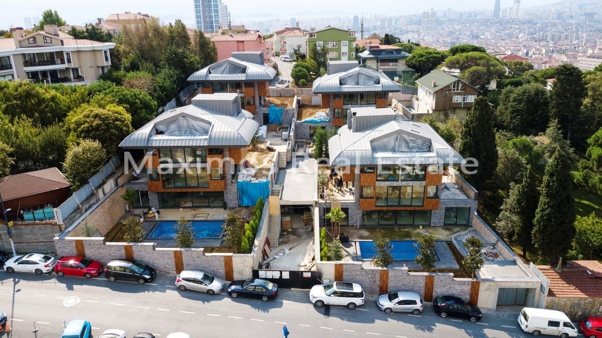 Exclusive Villa Offering Bosphorus Views and Premium Living – kitchen area (image 3)