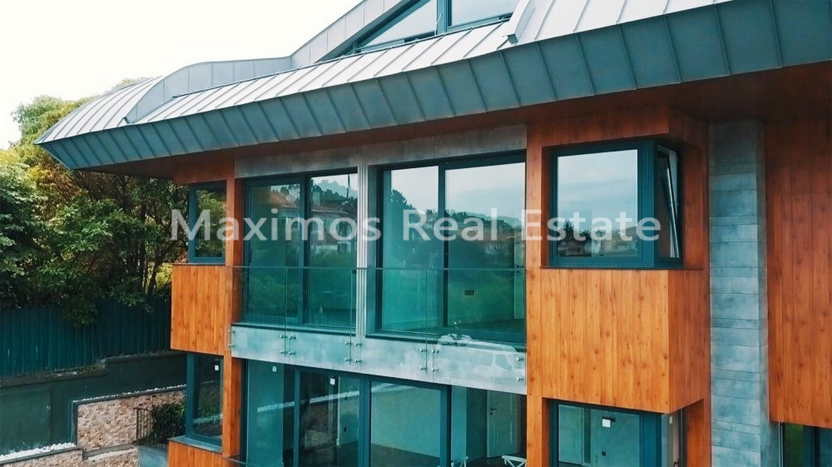 Exclusive Villa Offering Bosphorus Views and Premium Living – living room (image 20)