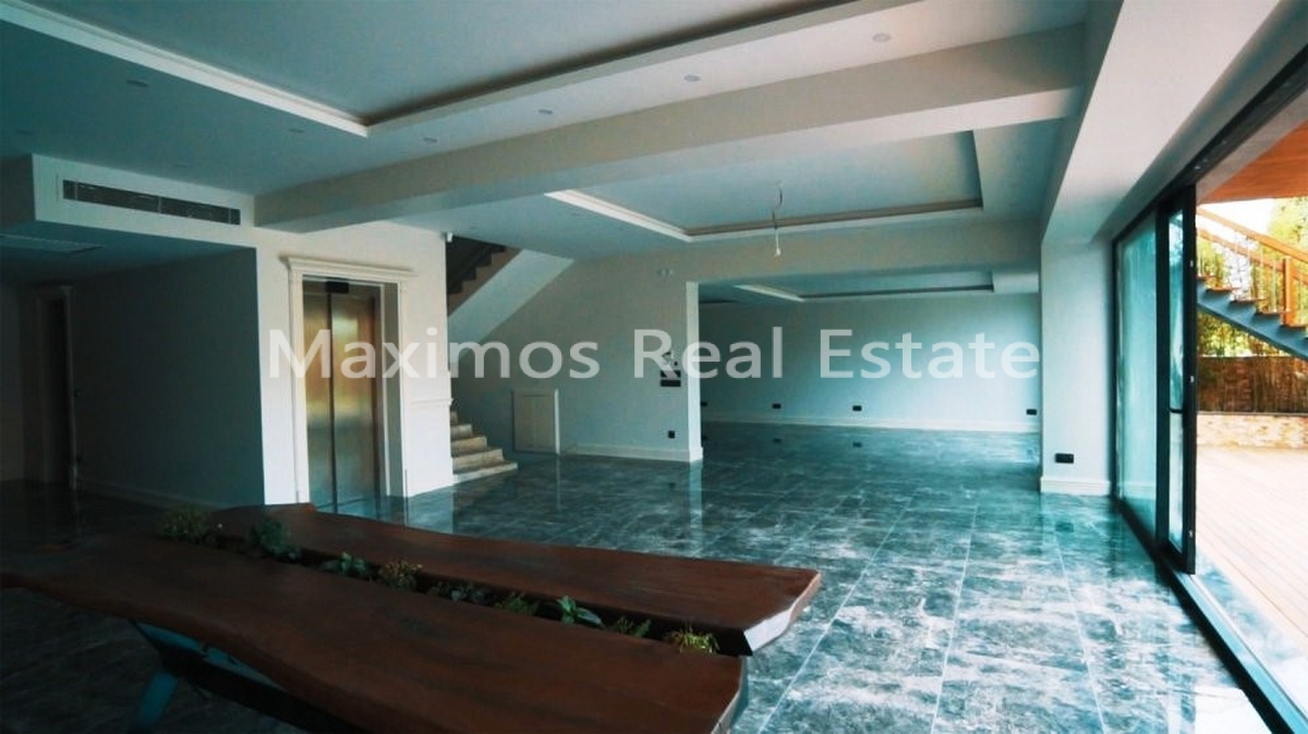 Exclusive Villa Offering Bosphorus Views and Premium Living – kitchen area (image 21)