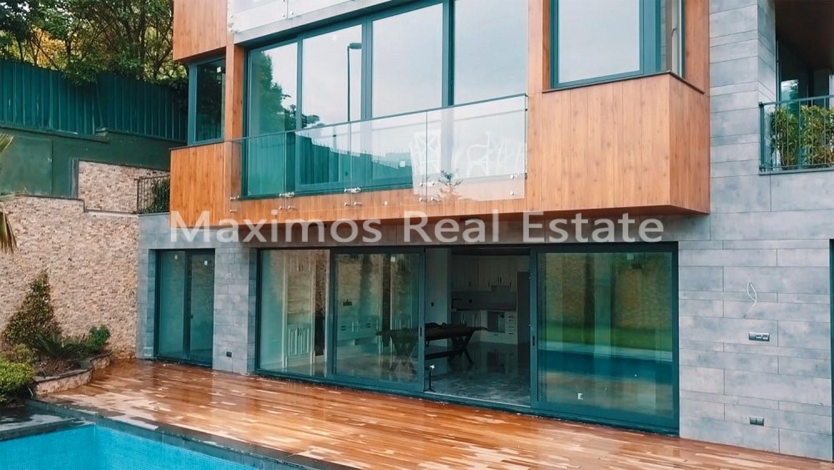 Exclusive Villa Offering Bosphorus Views and Premium Living – bathroom (image 23)