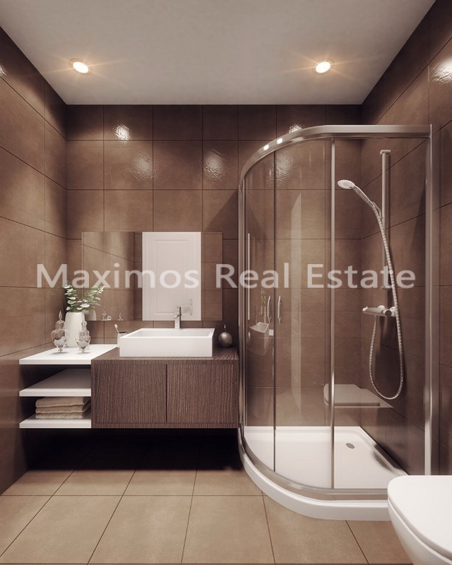 Sea View Apartment Located on Istanbul's Asian Side in Kartal – terrace (image 7)