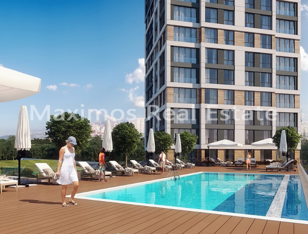 Sea View Apartment Located on Istanbul's Asian Side in Kartal – balcony (image 10)