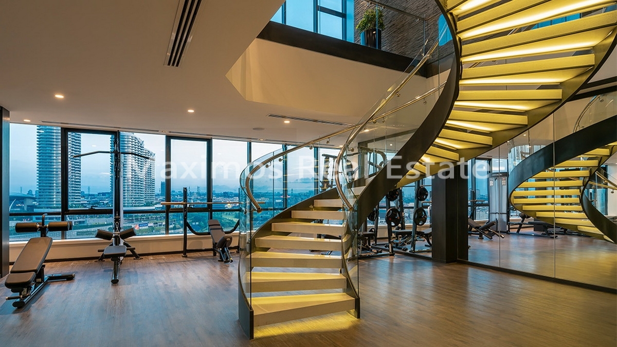 Investment-focused Hotel Suite Apartments Offering Managed Rental Income – terrace (image 7)