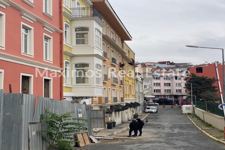 Residential Apartments with Sea Views Located in Prime Istanbul Districts – garden view (image 8)