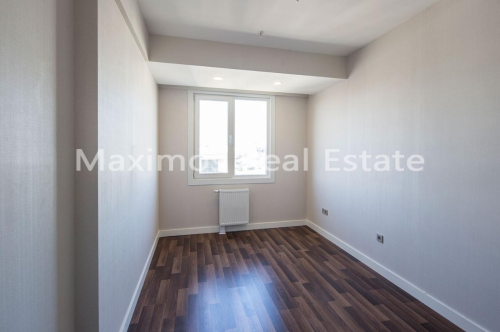 Urban Apartments Providing Strong Residential Demand in Zeytinburnu – pool area (image 9)