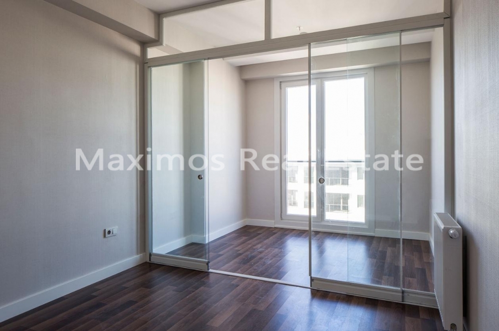 Urban Apartments Providing Strong Residential Demand in Zeytinburnu – coastal view (image 13)