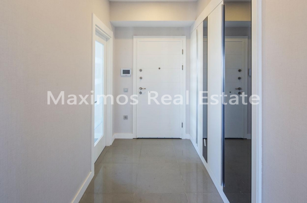 Urban Apartments Providing Strong Residential Demand in Zeytinburnu – balcony (image 10)