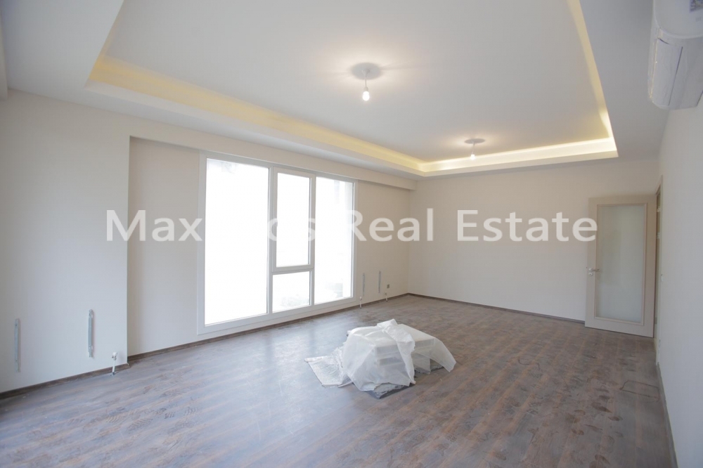 Affordable Residential Apartments with Strong City Accessibility – bathroom (image 23)