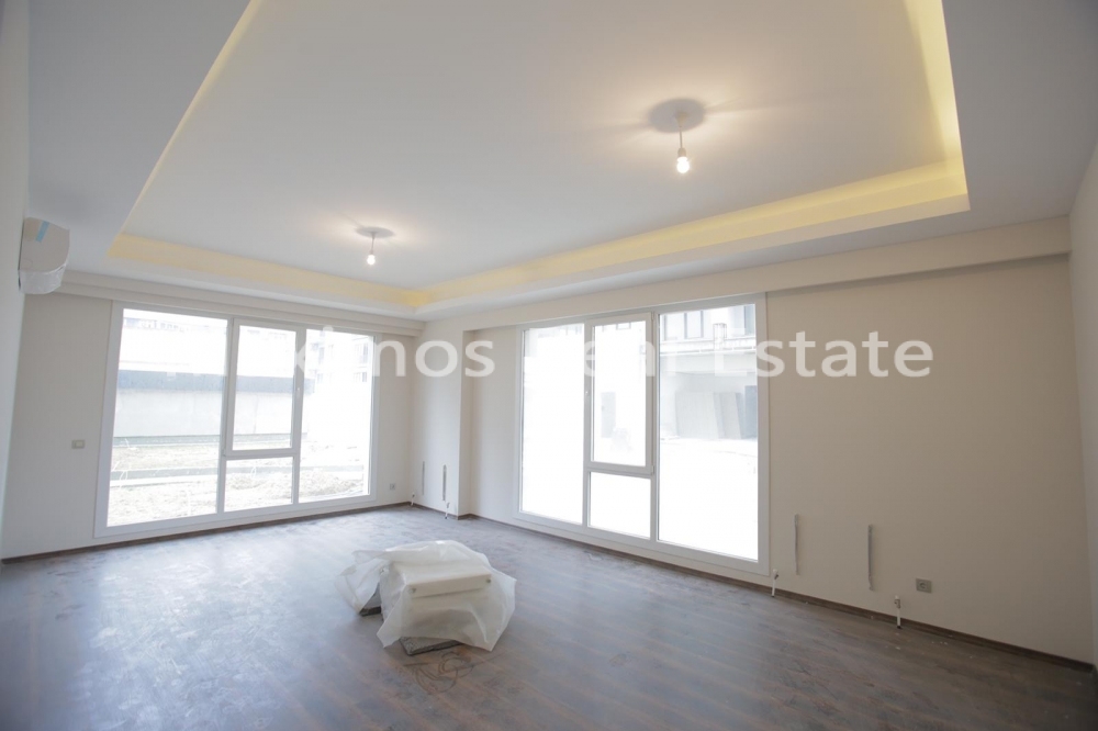 Affordable Residential Apartments with Strong City Accessibility – kitchen area (image 21)