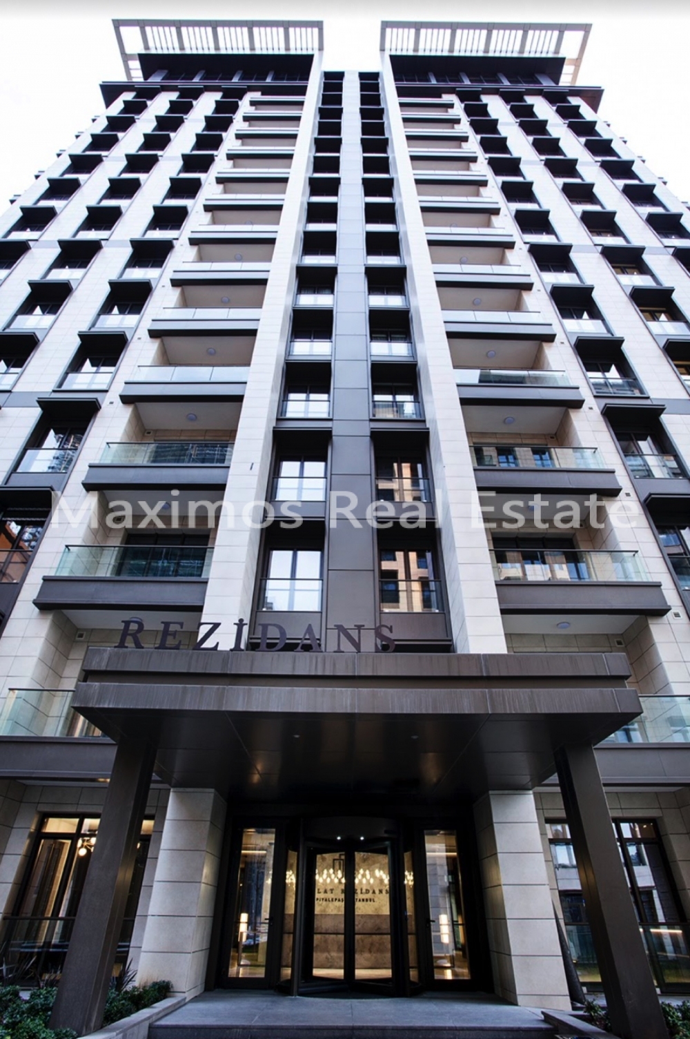 Central Apartments Positioned in the Heart of Taksim Istanbul – garden view (image 8)