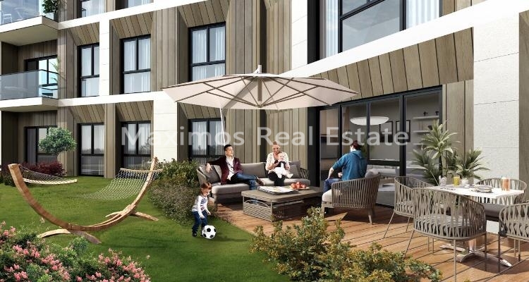 Residential House Located Near Key City Amenities in Kucukcekmece – bathroom (image 5)
