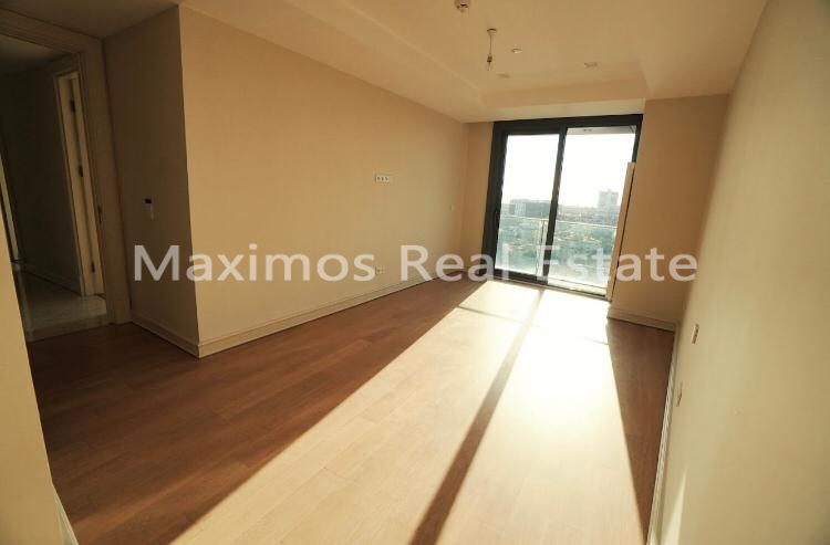 Urban Residential Apartment Located in the Heart of Kadikoy – entrance (image 15)